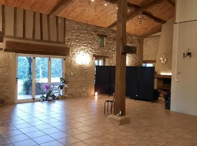 La Granja De Lutz Maison D'hotes Hotel Tombeboeuf